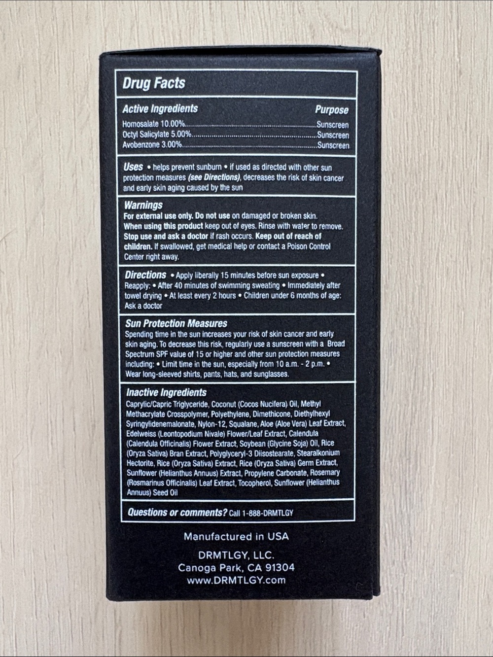 DRMTLGY Hydra Stick SPF 34 Sunscreen - Black - Picture 2 of 3